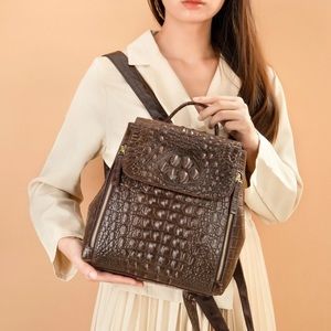 NWOT Coffee Embossed Alligator Leather Flap Backpack / Shoulder Bag Purse